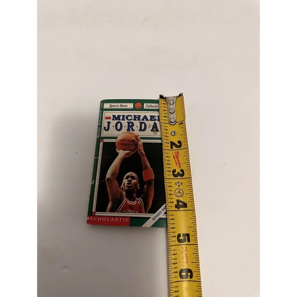 Michael Jordan Sports Shots Ser.: (1992,‎ MINI book/ booklet vintage 90s